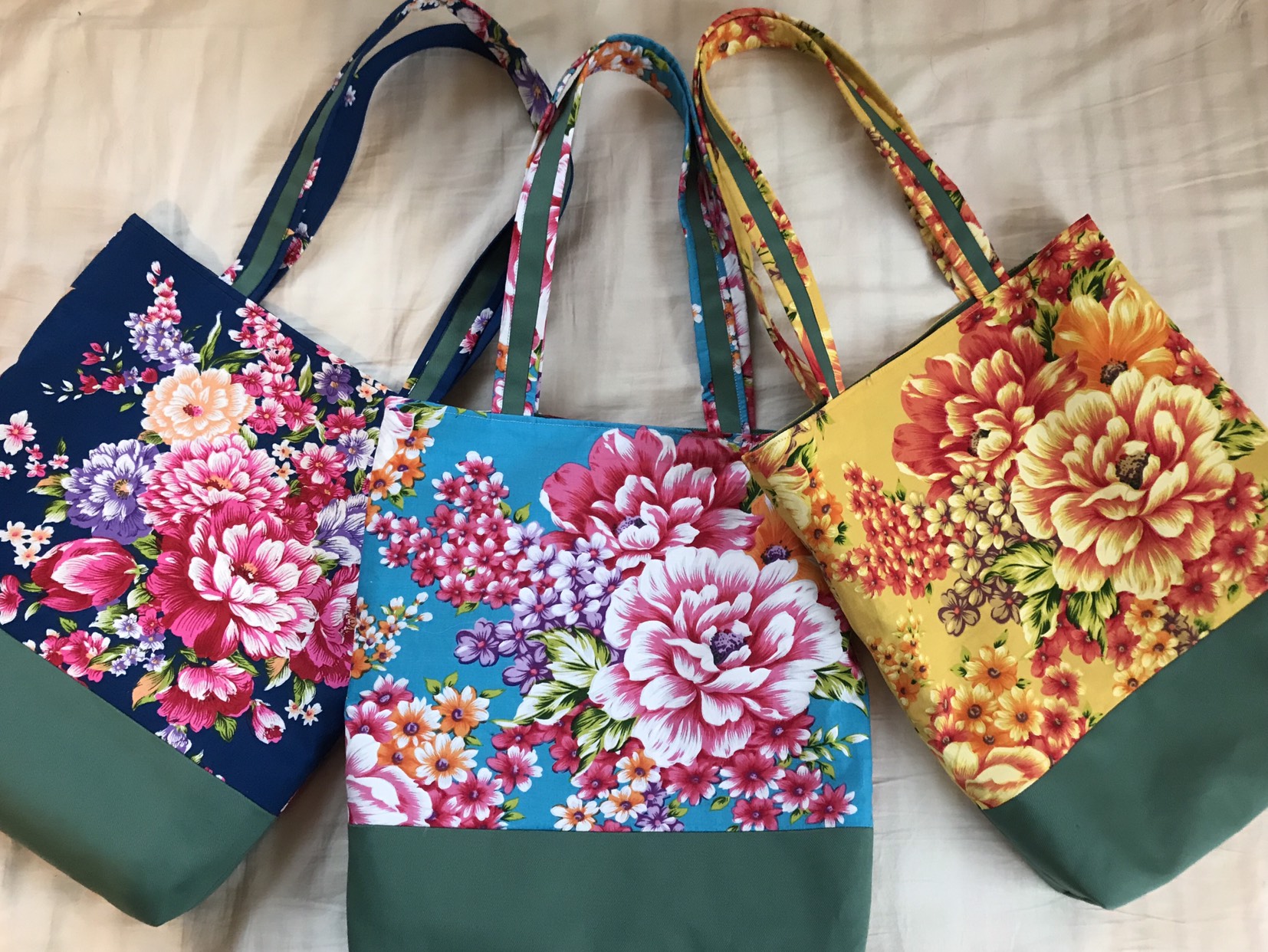 Mamotk Flow 映画 ピンバッジ & トートバッグ台湾限定 Mamotk様専用 Flow 映画 ピンバッジ & トートバッグ台湾限定