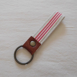 キーホルダー 赤ライン 1枚目の画像