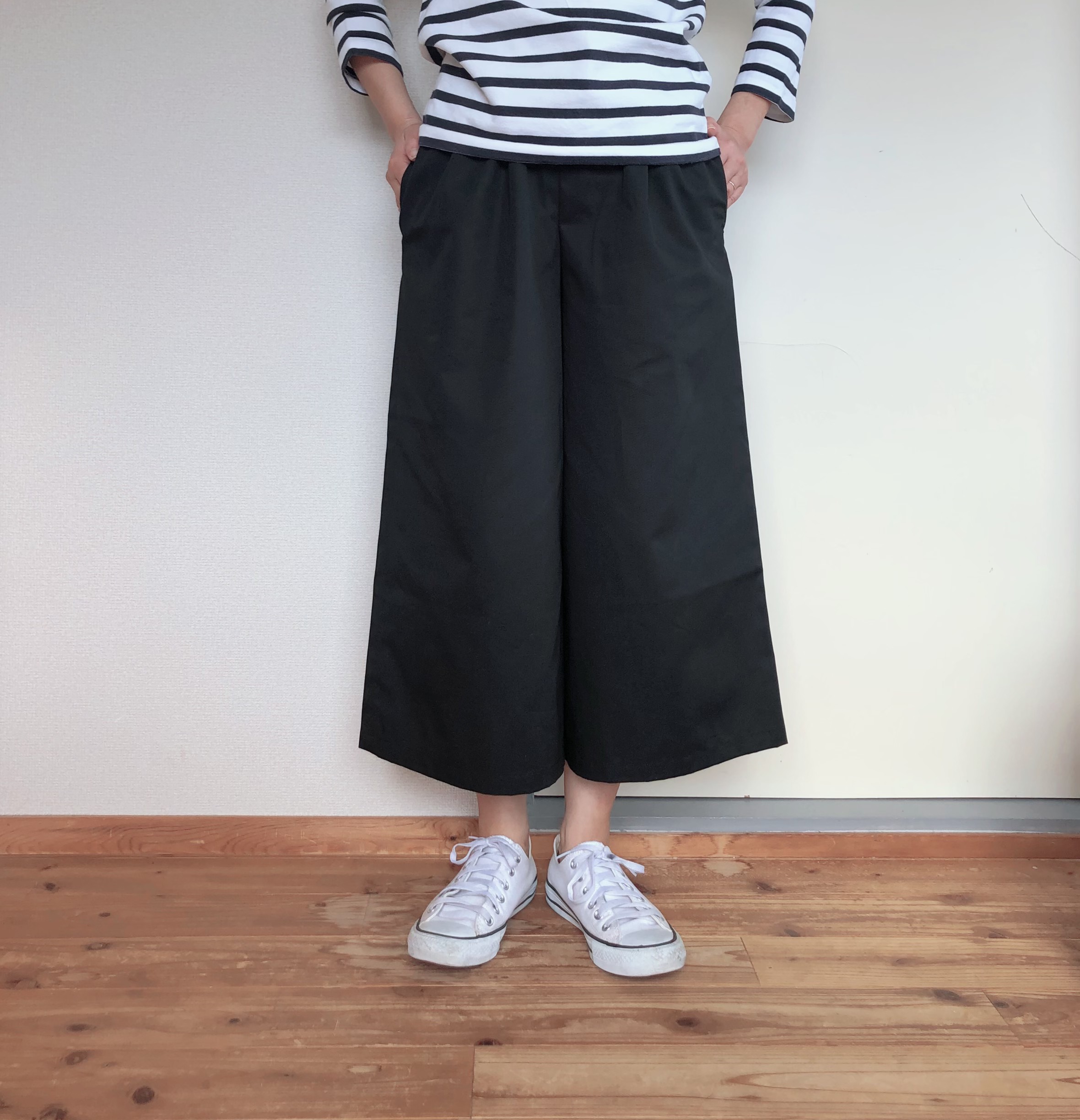 コットンワイドパンツ  8分丈　ブラック