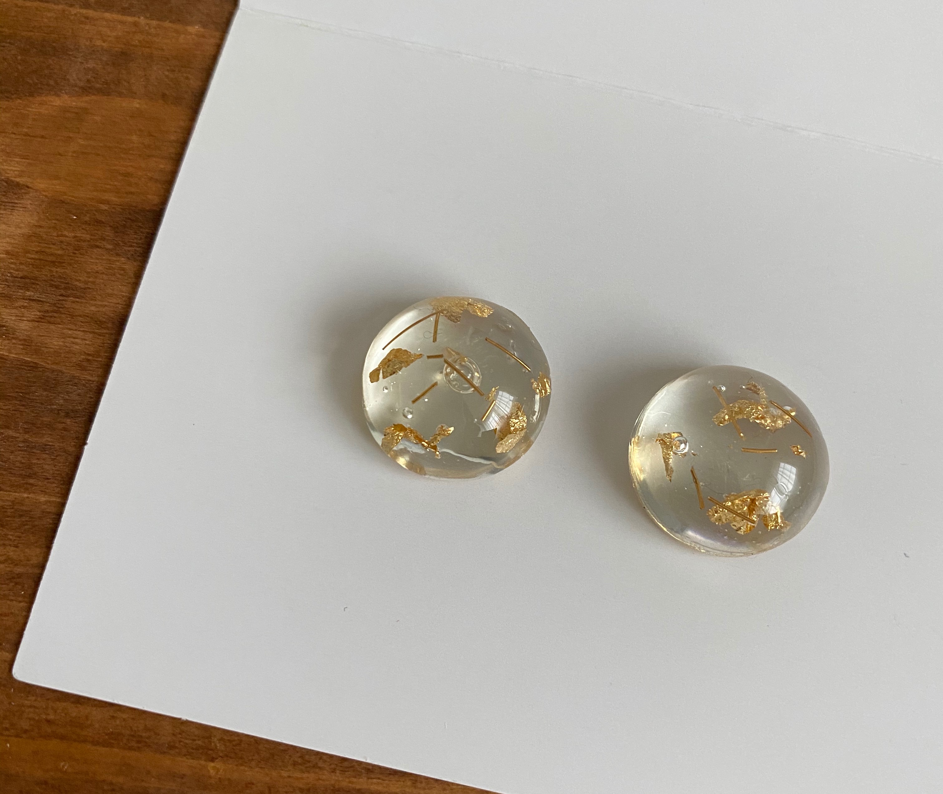 レジンアクセサリー　No.87 レジン アクセサリー ピアス（スタッド・一粒） Erika 通販