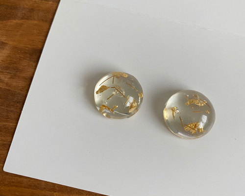 レジン アクセサリー ピアス（スタッド・一粒） Erika 通販