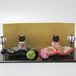 正絹古布の黒猫親王飾り（雛人形） 1枚目の画像