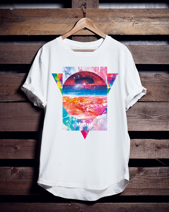 宇宙アートTシャツ「Sunset World」 1枚目の画像