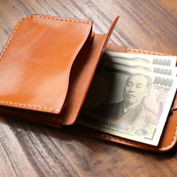 <栃木レザー使用> コンパクトな財布　サドルレザー　コンチョ付き 3枚目の画像