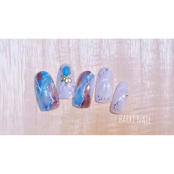 ニュアンス†夏の大理石風ネイルチップ／ブルー/ホワイト ネイルチップ  