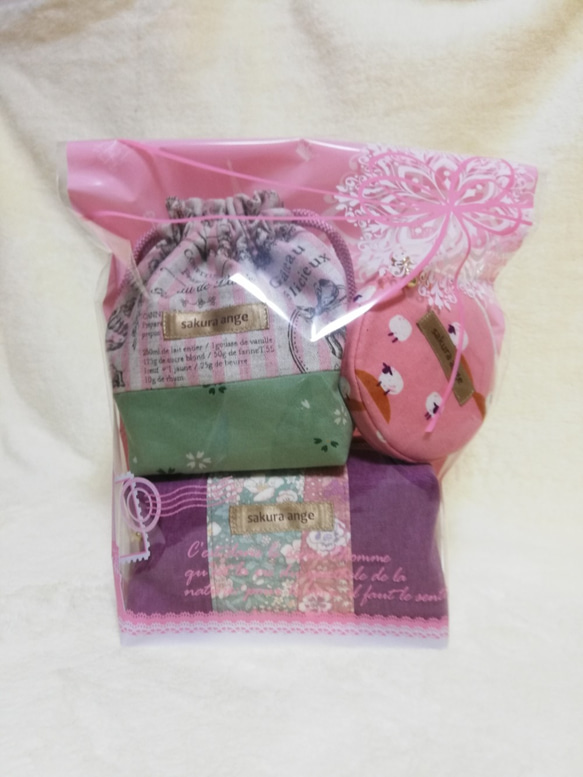 桜巾着、花柄ポーチ、ひつじちゃんピンクの3点セット 1枚目の画像