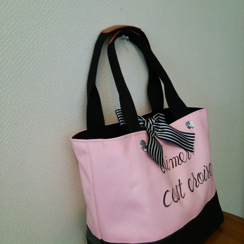 〈user_c7d7d101〉4点 黒 ピンクバラモチーフトートバッグ他 user_c7d7d101〉4点 黒 ピンクバラモチーフトートバッグ他 楽天