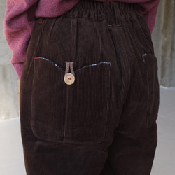 [再次上架開始] Kobito燈芯絨褲子（20w-22）深棕色 第10張的照片