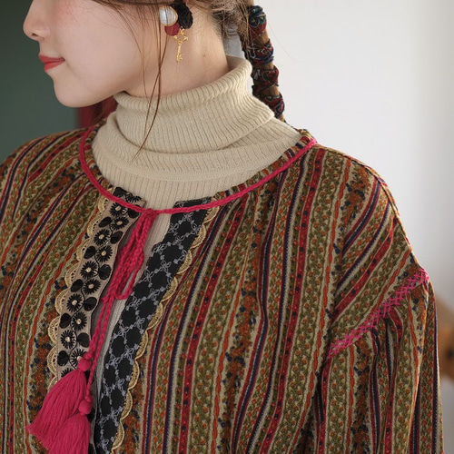 オリエンタル シルク 刺繍ベスト ヴィンテージ アンティーク オリエンタル シルク 刺繍ベスト ヴィンテージ アンティーク