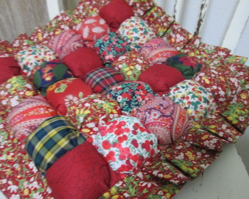 リバティ パッチワークフリルパフクッション ノエル・ルージュ