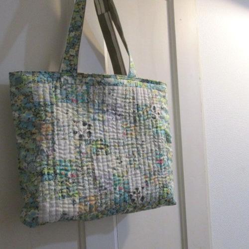 tooco様　ハンドメイド　リバティ　バッグ　オーダーページ tooco様 ハンドメイド リバティ バッグ オーダーページ