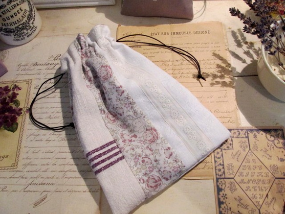 フランスショップリバティ Feliciteフェリシテ ミスティグレープとアンティーク素材コラージュの巾着ポーチセット 3枚目の画像