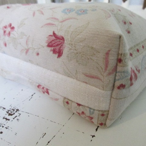 19世紀花柄ファブリック　コットン　フランスアンティーク　布地　ハンドメイド 19世紀の古い花柄アンティークファブリックのタックポーチ