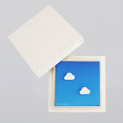 ＜送料無料＞ 雲のピアス / Cloud Earrings（ クラウド 磁器  陶器 白 ） 4枚目の画像