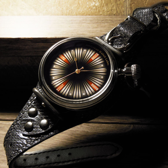 腕時計「ブラックナイト」TYPE-07 / METALLIC SILVER 1枚目の画像