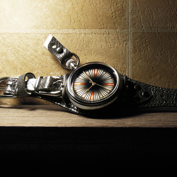腕時計「ブラックナイト」TYPE-07 / METALLIC SILVER 3枚目の画像