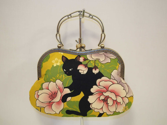 黒猫レトロ和柄のパーティーバッグ　3Wayタイプ（イエロー;Type A）Limited Edition 2枚目の画像