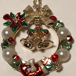 【受注製作】クリスマスモチーフのネックレス（グリーン系） 3枚目の画像