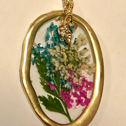 小花のペンダントネックレス（3色） 2枚目の画像