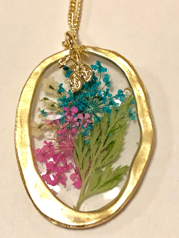 小花のペンダントネックレス（3色） 3枚目の画像