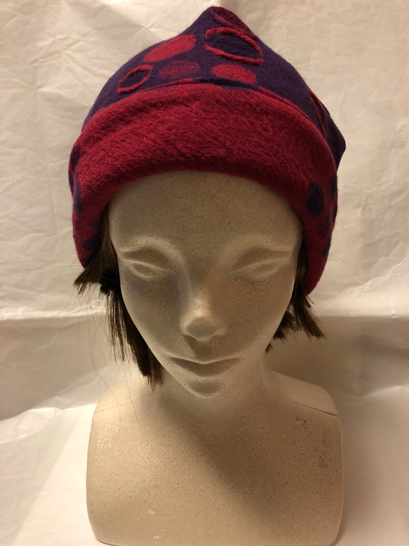 リバーシブルニットのおしゃれ帽子（紫×ピンク） 2枚目の画像