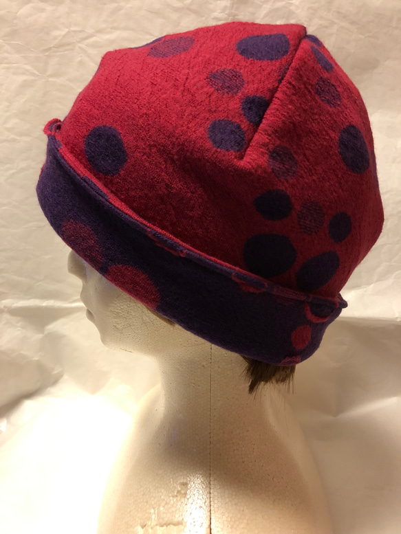 リバーシブルニットのおしゃれ帽子（紫×ピンク） 8枚目の画像