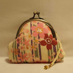 桜の和柄がま口財布（アイボリー） 1枚目の画像