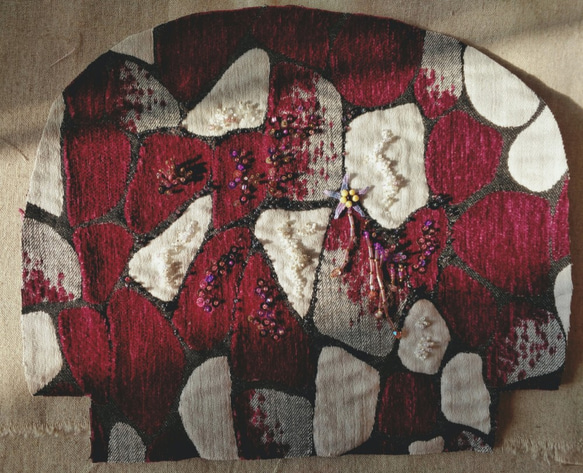 【藓】原创手作肌理刺绣实木口金包孤品 第7張的照片