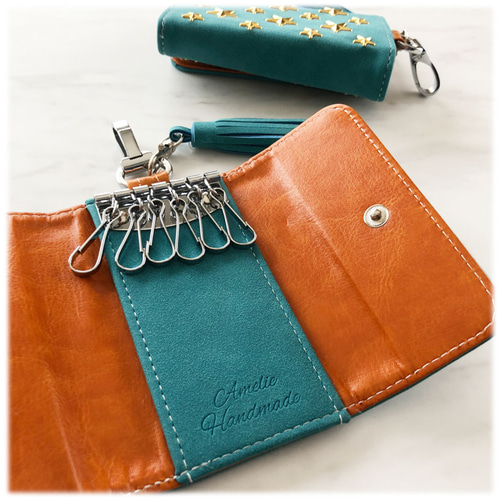 クリスチャンルブタン キー/ケース スタッズ レザー ゴールド クリスチャンルブタン ロックスタッズ レザー キーケース ゴールド