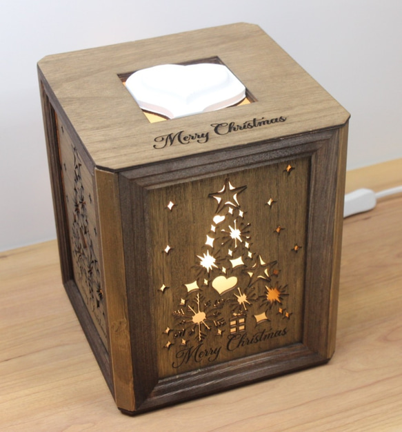 アロマランプ大　クリスマスツリー　LEDで香るランプディフューザー　アロマストーン　アロマポット 1枚目の画像