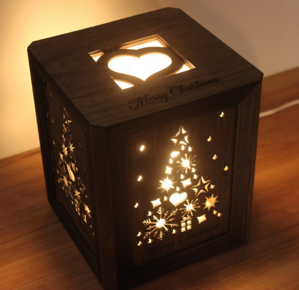 アロマランプ大　クリスマスツリー　LEDで香るランプディフューザー　アロマストーン　アロマポット 2枚目の画像