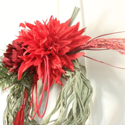 エアリーしめ縄飾り 赤　アーティフィシャルフラワー（造花） 3枚目の画像