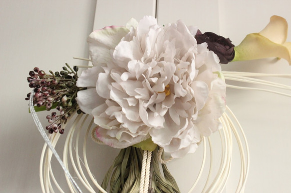 しめ縄飾りスワッグ 白　アーティフィシャルフラワー（造花） 2枚目の画像