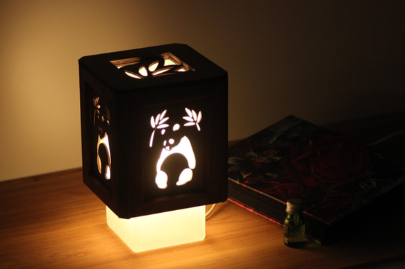 アロマランプ　パンダ　 LEDの灯りで香るランプ　ディフューザーアロマストーンアロマポット 2枚目の画像