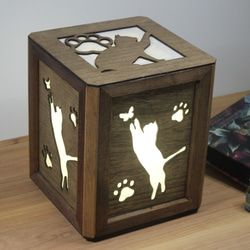 エアフレッシュランプ　キャットー猫　LEDで周囲の空気をキレイにするランプ　癒し　テーブルランプ 1枚目の画像