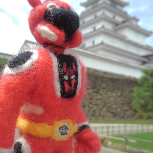 個人運営ご当地ヒーロー 『ベコイザーR(レッド)』 羊毛フェルト 羊毛屋
