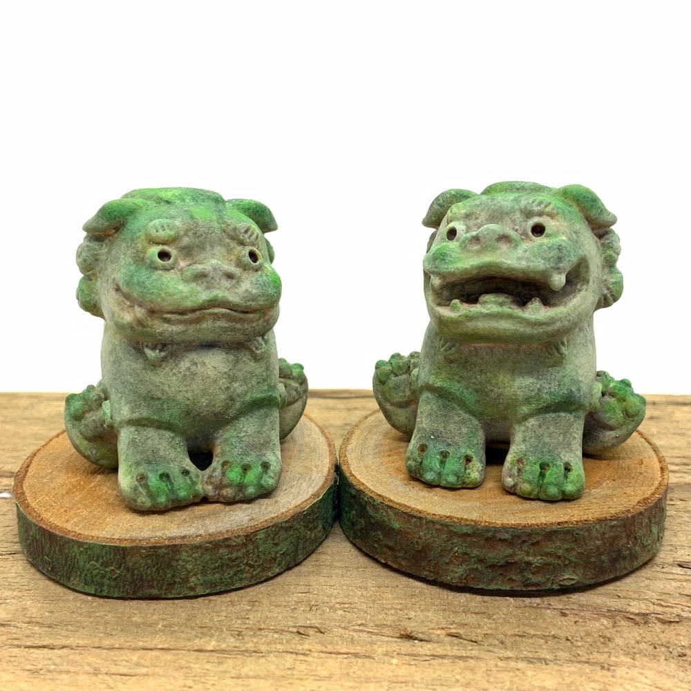 置物　『手のりサイズの狛犬さん』(苔むしカラー）