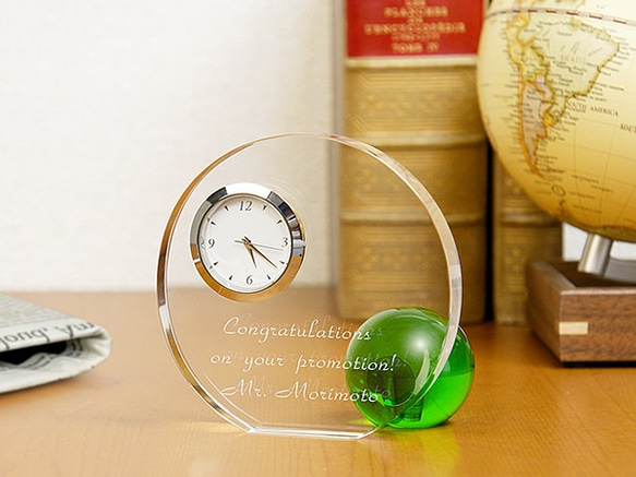 名入れ】新しいデスクに置く時計のプレゼント 光学ガラス ラウンド