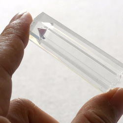 シリコン型　水晶ポイント形　先端のとがった6角柱　シリコンモールド　鉱石レジン　オルゴナイト 3枚目の画像