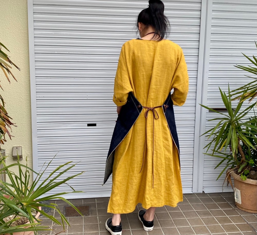 ヘンプコットンセルビッジ岡山デニムロング丈エプロン×イタリア本革/アウトドア、おうちキャンプ、カフェにも