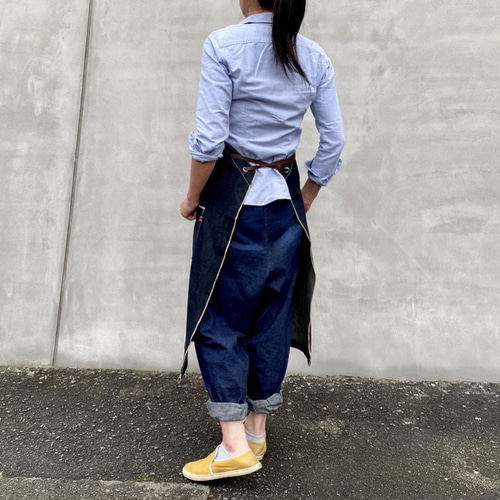 ロング丈デニムエプロン 岡山産セルビッジ13.5ozデニム×本革