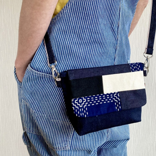 藍染め刺し子×岡山デニム×倉敷帆布のパッチワークミニショルダーバッグ