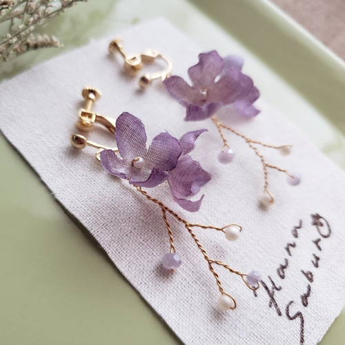 紫陽花のゆらゆらイヤリング（ピアス）紫 イヤリング