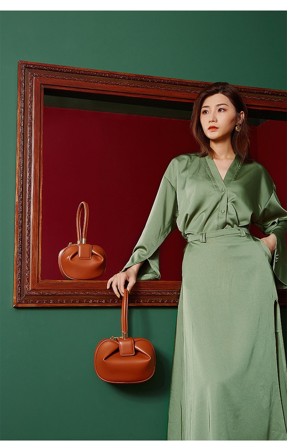 グリーンアップル ショルダーバッグ 青りんご型 透明グッズポケット 推し活 痛バッグ ショルダー×リュック両使い可能 ミセス リアルスタイル REAL  STYLE ショルダーバッグ レディース リュック ハンドバッグ 3way クリアポケット 透明 斜めがけ 手提げ おしゃれ 推し活 ... リンゴ型手提げ袋