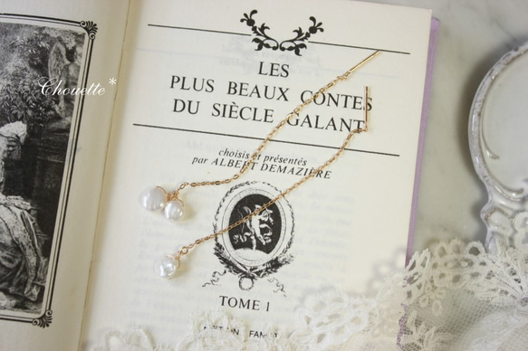 *花びら芥子パールのアシンメトリーチェーンピアス*14kgf*アメリカンピアス 3枚目の画像