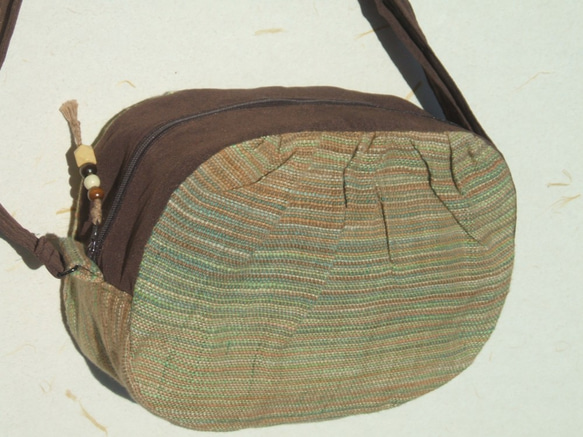 手織りの秋色ショルダーバッグ 2枚目の画像