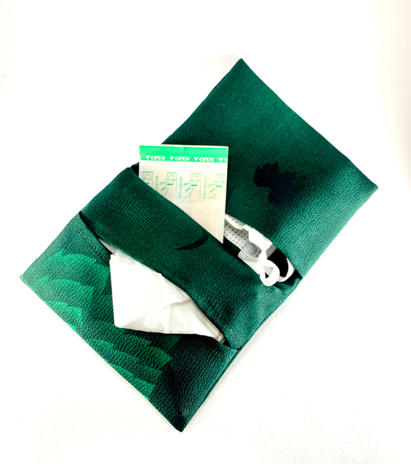【送料無料】着物リメイク　小物入れ付きポケットティッシュケース　グリーン 2枚目の画像