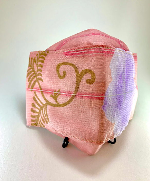舟形マスク　フィルター入れ付き立体マスク　ピンク色花 3枚目の画像