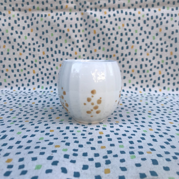 chuhsienearth 13 the tea cup “golden pearls” handmade dots 2枚目の画像