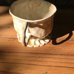 「晚霞黃」竹土石山 竹土系列 咖啡濾架 濾杯 1-2人份 耳朵把手 桌上優雅 微笑 花朵 第5張的照片